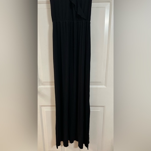 APT 9 Long Black Dress Size Small Very clean. Smoke free. Elegant. - Picture 5 of 11